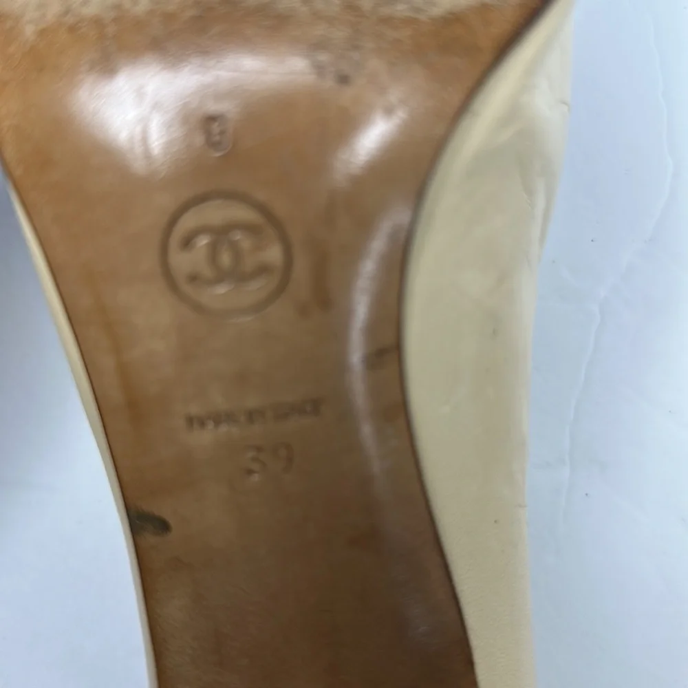 CHANEL Cream Leather Pumps with Gold Cap Toe - Picture 8 of 8